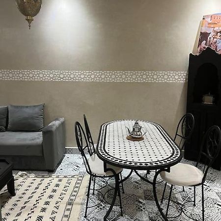 Appartement Proche Aeroport Marrakesh Esterno foto