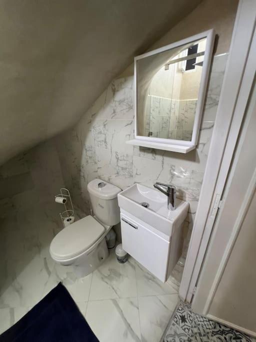 Appartement Proche Aeroport Marrakesh Esterno foto