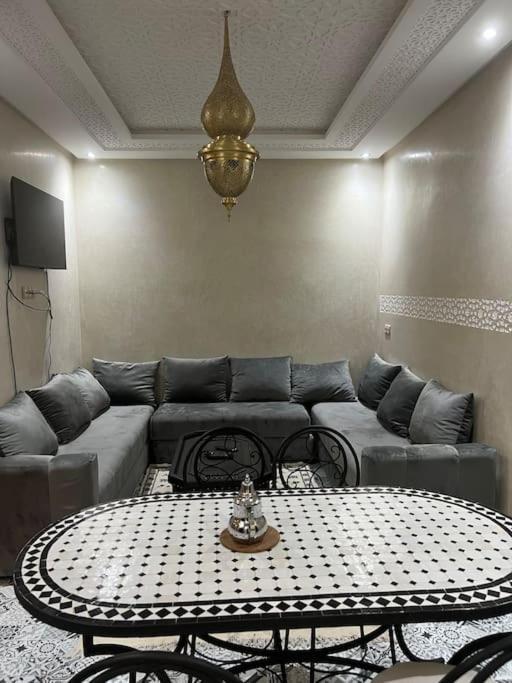Appartement Proche Aeroport Marrakesh Esterno foto